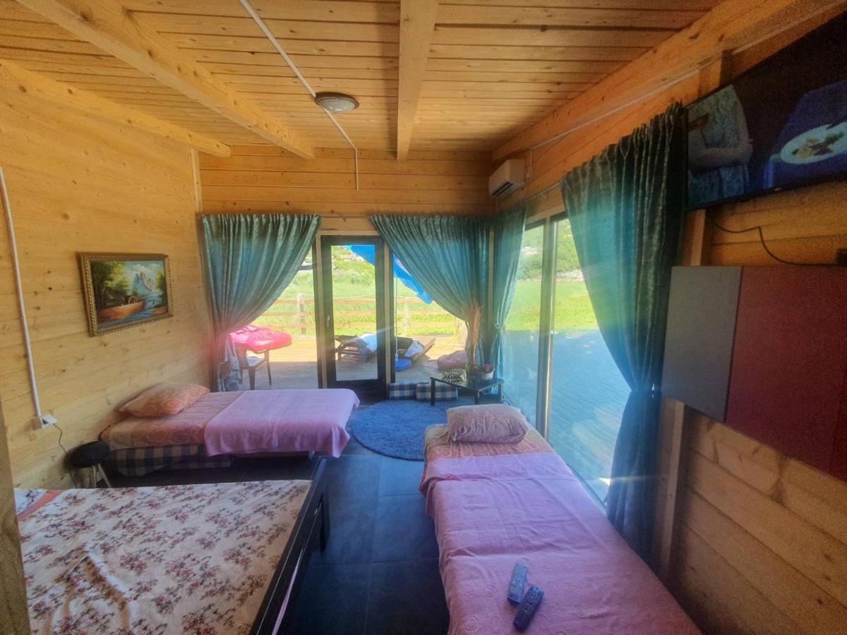 Apartmani Karucki Krs ポドゴリツァ エクステリア 写真